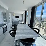 Penthouse Paulina Apartment *