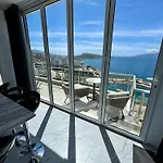 Penthouse Paulina Sarandë