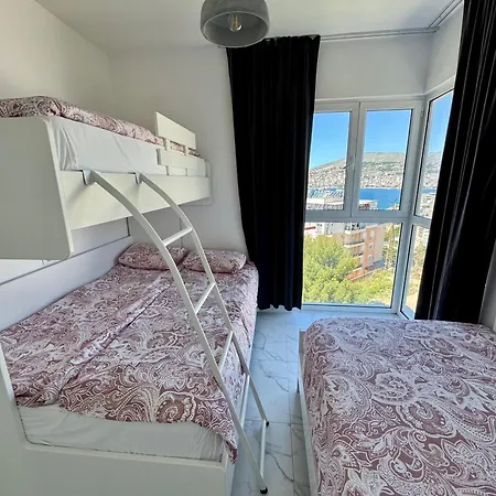 Apartment Penthouse Paulina *