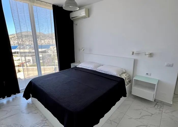 Penthouse Paulina * Sarandë